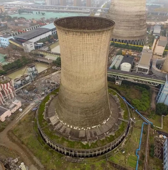 郑州凉水塔拆除工程：专业操作，守护安全与环保