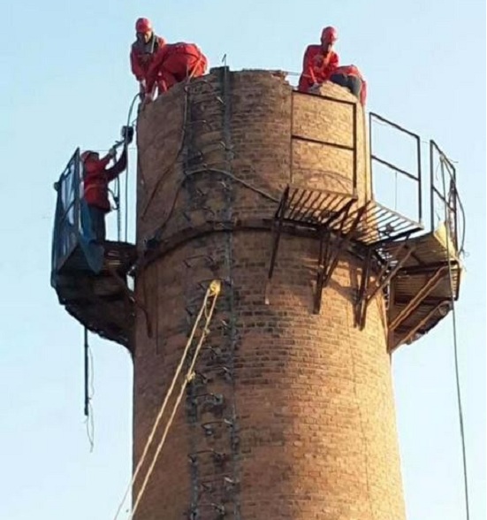 黄石烟囱拆除公司:精心设计与安全环保的双重保障